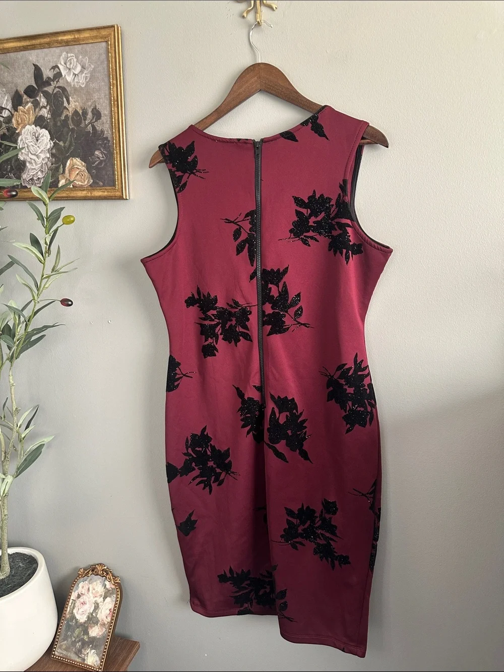 Olivia Matthews Burgundy Velvet Flocked Floral Sheath Dress L - Picture 10 of 10
